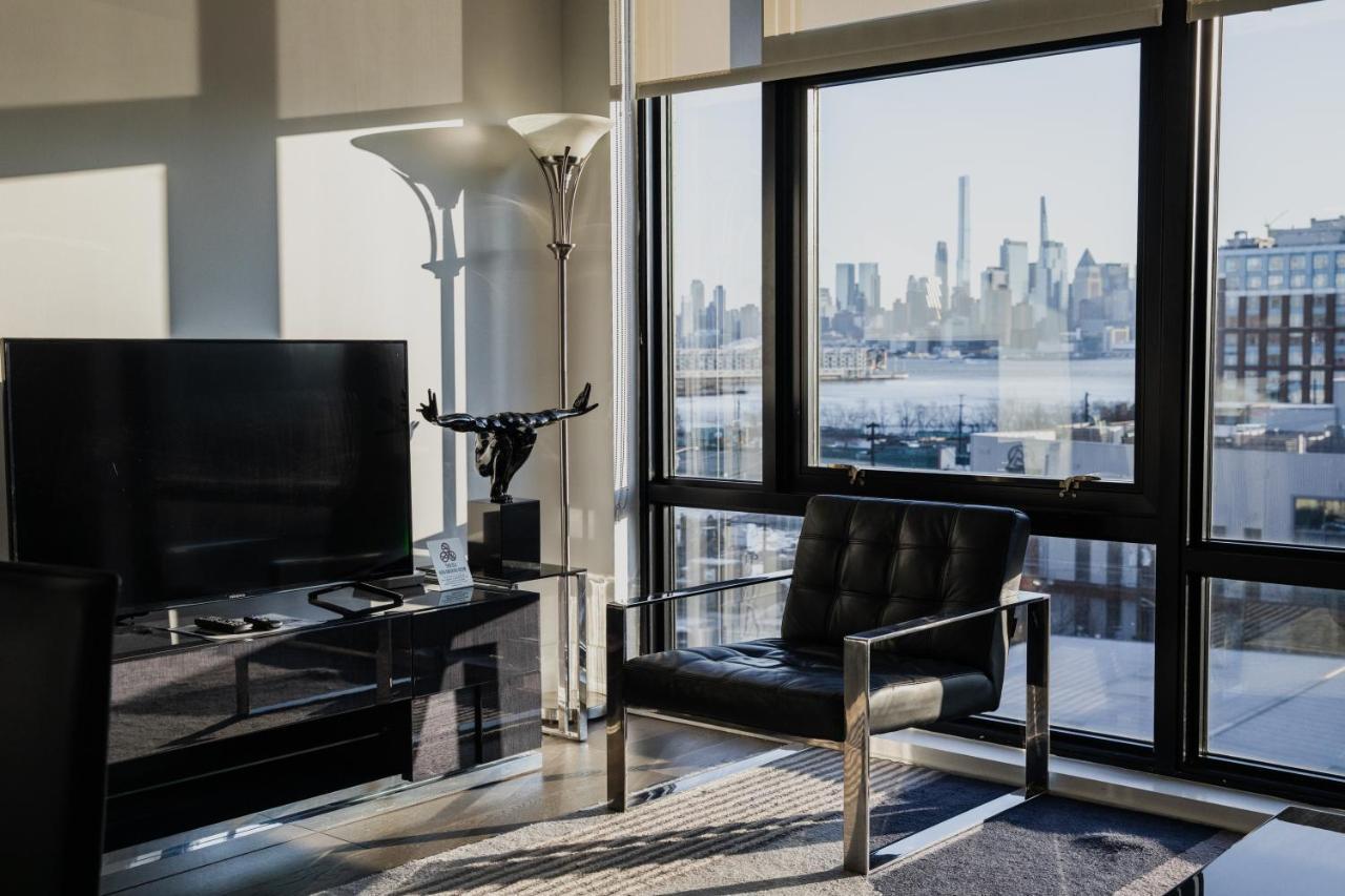 Dharma Home Suites Хобокен Экстерьер фото