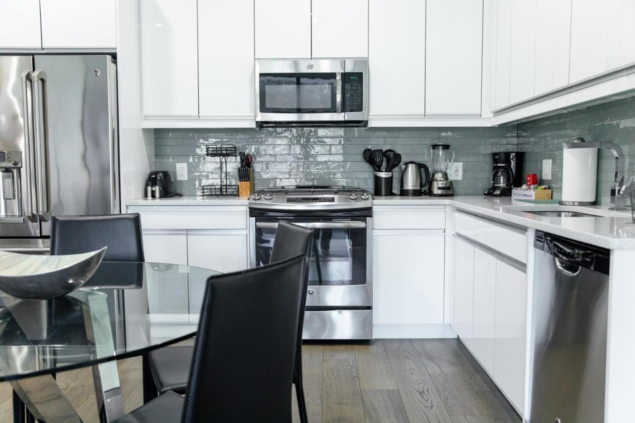 Dharma Home Suites Хобокен Экстерьер фото