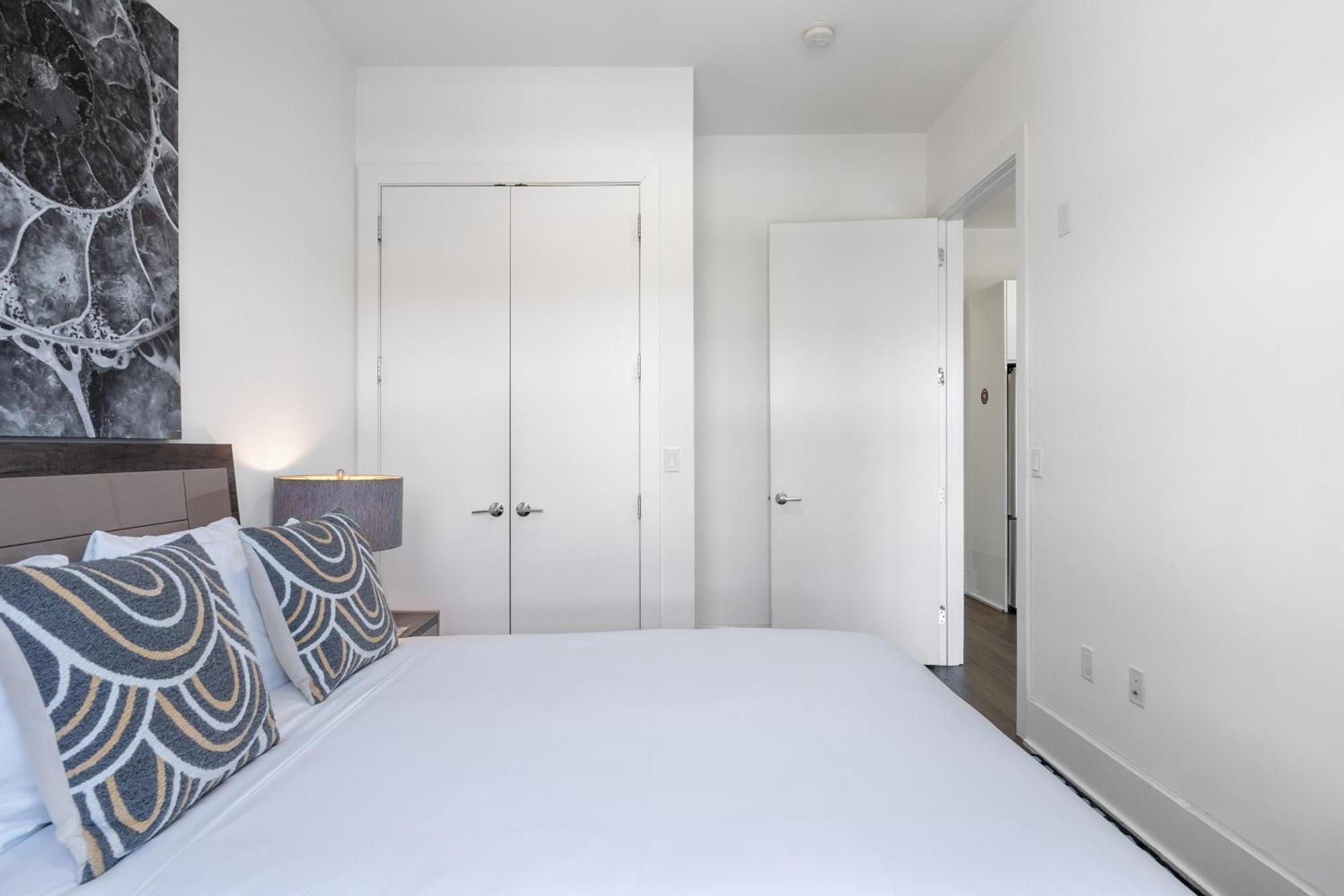 Dharma Home Suites Хобокен Экстерьер фото
