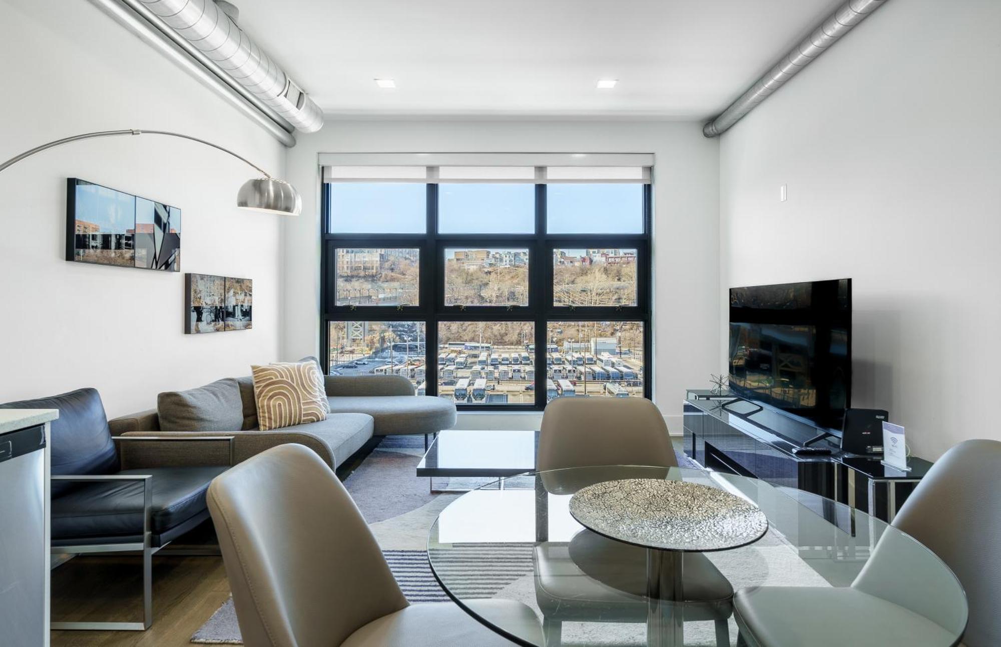 Dharma Home Suites Хобокен Экстерьер фото